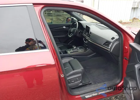 2018 Audi Sq5 3.0T Premium Plus z USA, uszkodzony, nr VIN WA1C4AFY4J2103748